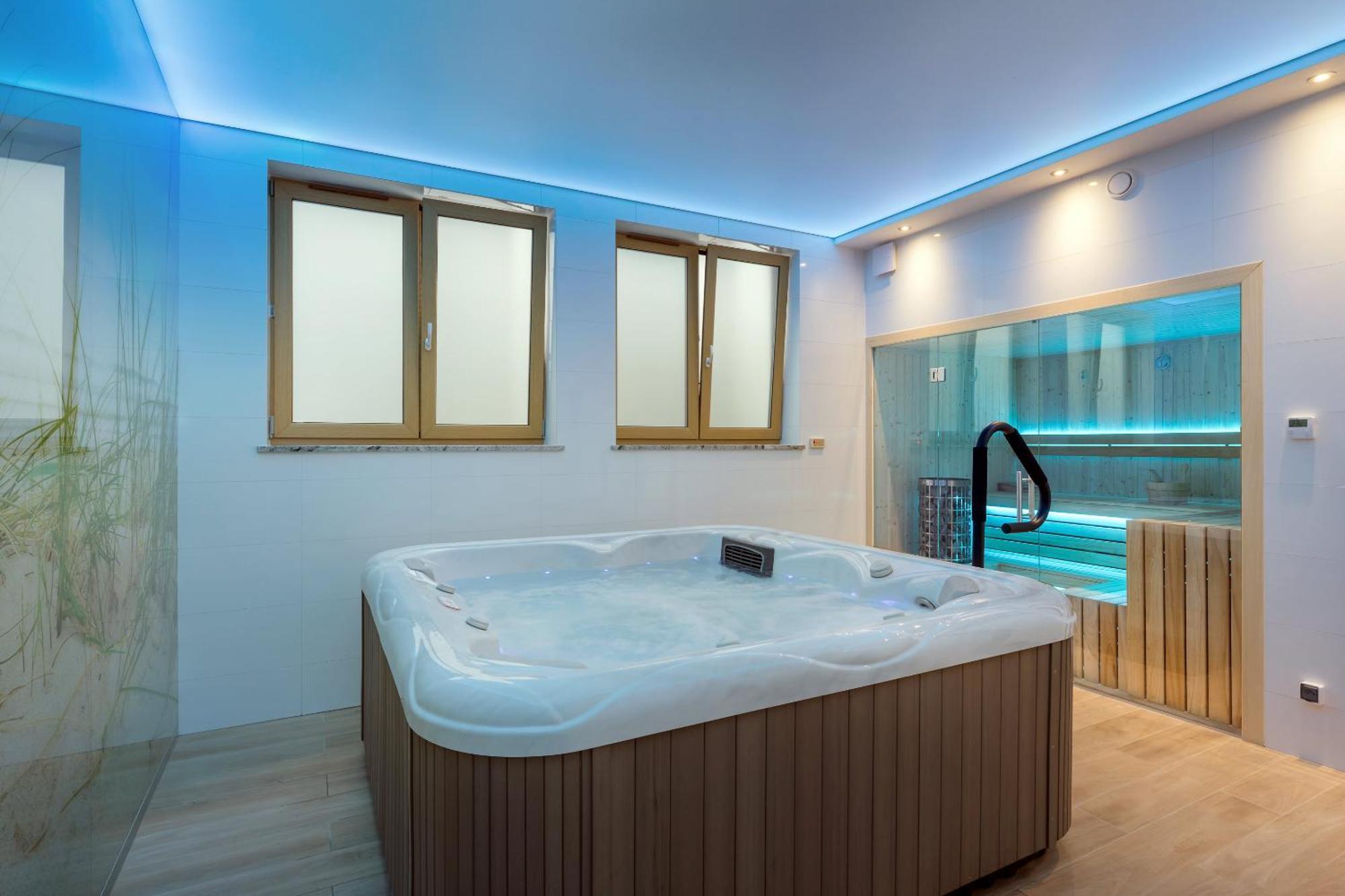 Underground Apartment In A Lux Holiday House Posejdon By Renters Prestige Kolczewo Exterior photo